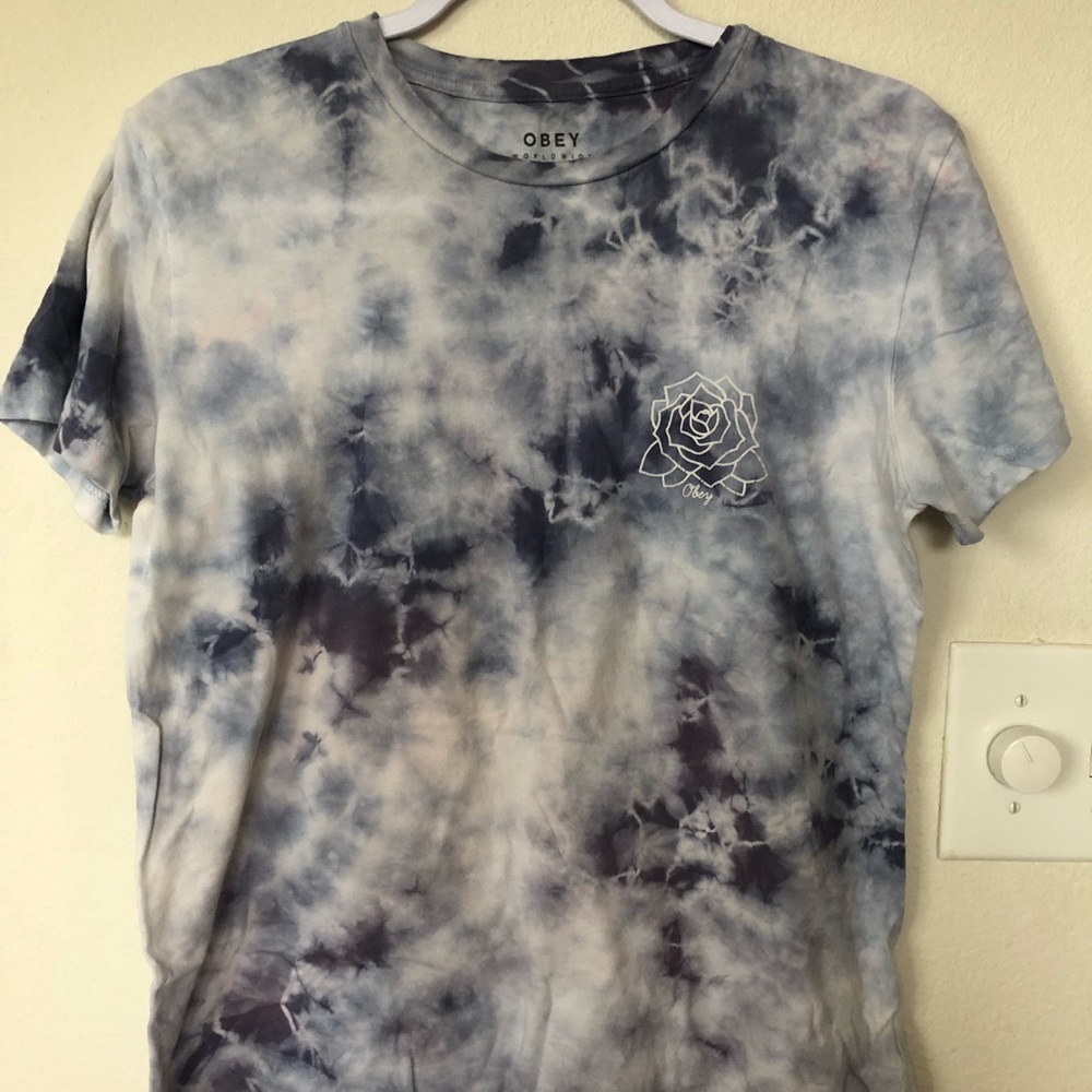 Blue tye-dye obey shirt